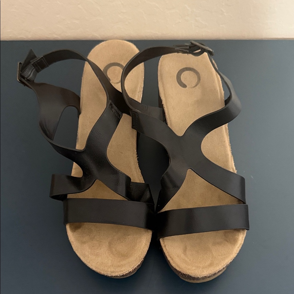 Journee Collection Black Strappy Wedge‎ Platform Sandals Studded Cork Heel 7.5